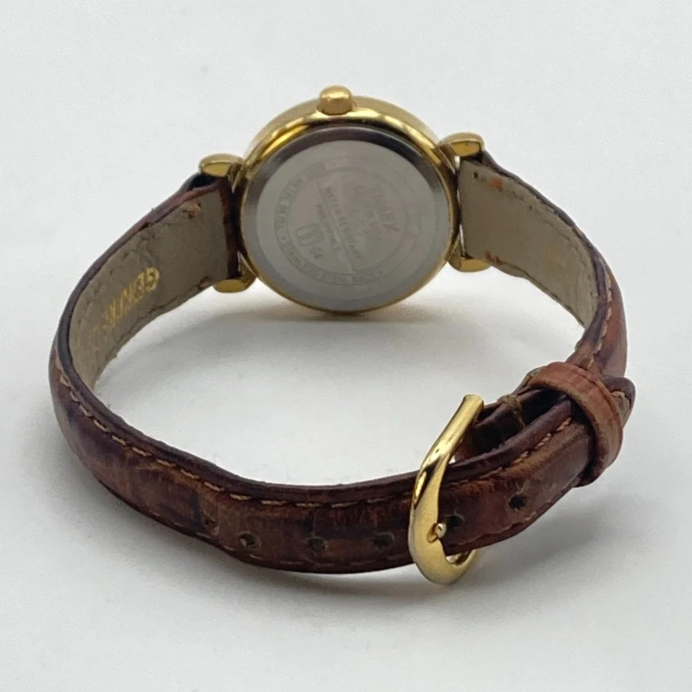 Vintage Timex Women's Watch 25mm Gold Tone Leather New Battery SMALL 7.5